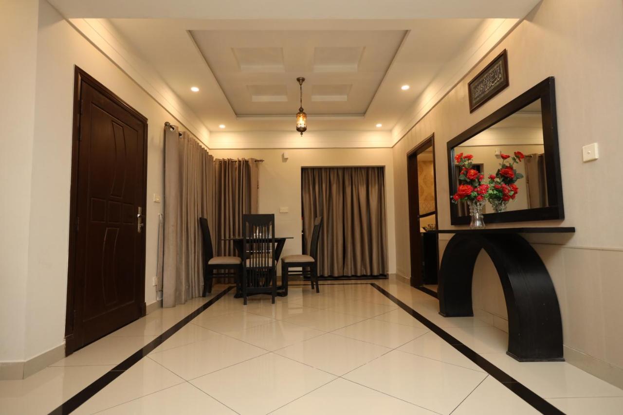 Safari Club 4 Hotel Rawalpindi Exterior photo