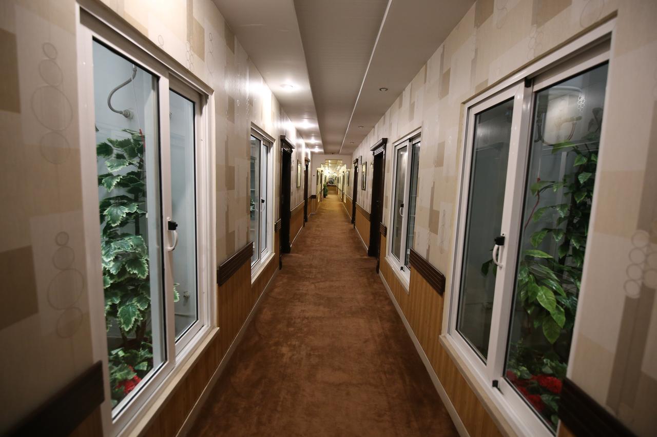 Safari Club 4 Hotel Rawalpindi Exterior photo